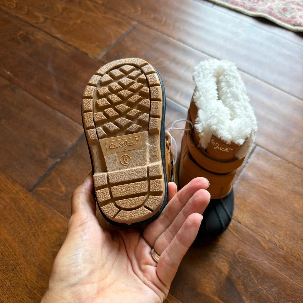 Cat & Jack Denver Tan Waterproof Snow Boots Faux Fur Trim Toddler Size 6 NEW